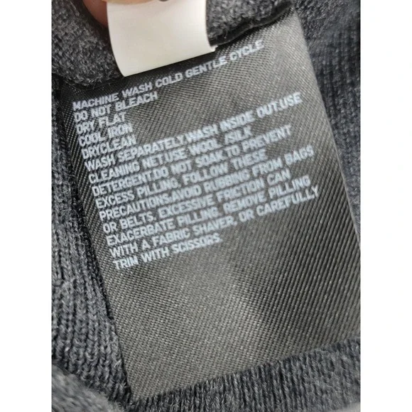 Uniqlo‎ Sweater Mens XL Gray Pure New Wool Crewneck Knit Pullover Lightweight - Picture 5 of 9